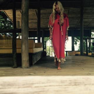 Delia Matache feet photo thumbnail