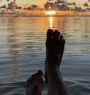 Delia Matache feet photo thumbnail