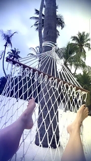 Delia Matache feet photo thumbnail