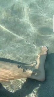 Delia Matache feet photo thumbnail