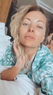 Delia Matache feet photo thumbnail