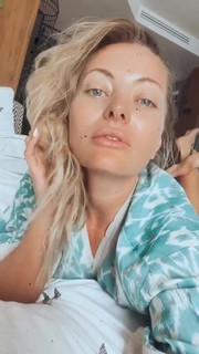 Delia Matache feet photo thumbnail