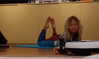 Delia Matache feet photo thumbnail