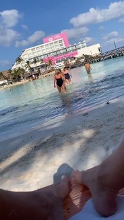 Delia Matache feet photo thumbnail