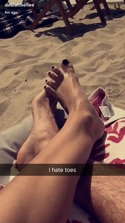 Delilah Hamlin feet photo 19