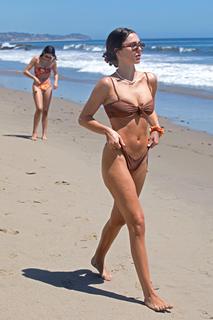 Delilah Hamlin feet photo 15