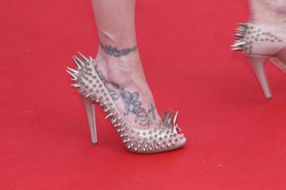 Delphine Chanéac feet photo 10