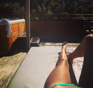 Delphine Wespiser feet photo thumbnail
