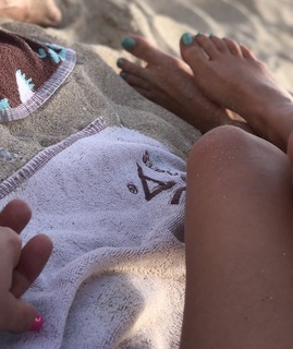 Delphine Wespiser feet photo thumbnail