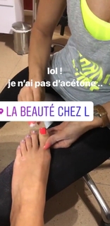 Delphine Wespiser feet photo thumbnail