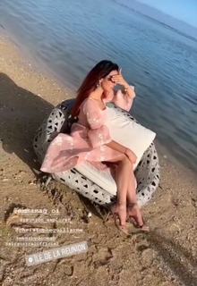 Delphine Wespiser feet photo thumbnail