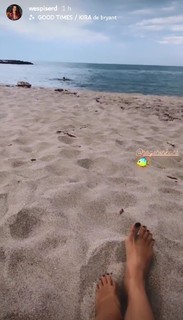 Delphine Wespiser feet photo thumbnail