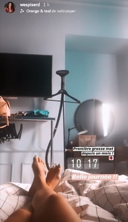 Delphine Wespiser feet photo thumbnail