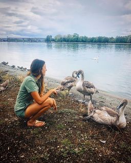Delphine Wespiser feet photo thumbnail