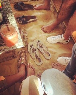 Delphine Wespiser feet photo thumbnail