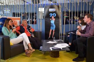 Delphine Wespiser feet photo thumbnail
