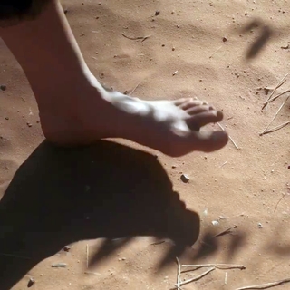 Delphine Wespiser feet photo thumbnail