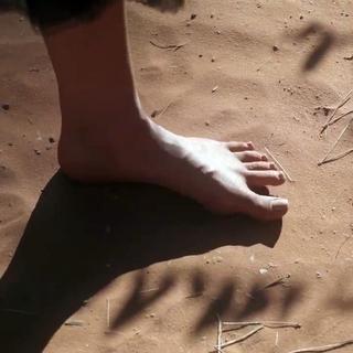 Delphine Wespiser feet photo thumbnail