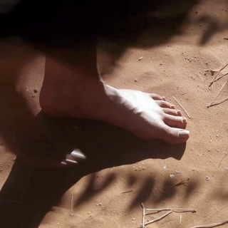 Delphine Wespiser feet photo thumbnail