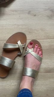 Delphine Wespiser feet photo thumbnail
