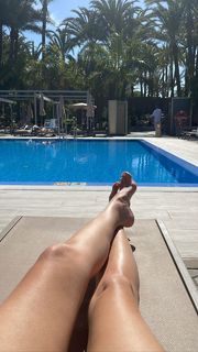 Delphine Wespiser feet photo thumbnail