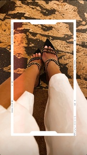 Delphine Wespiser feet photo thumbnail