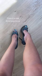 Delphine Wespiser feet photo thumbnail