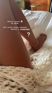 Delphine Wespiser feet photo thumbnail