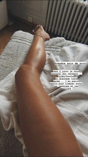 Delphine Wespiser feet photo thumbnail