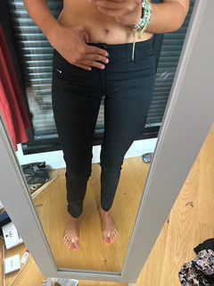 Delphine Wespiser feet photo thumbnail