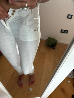 Delphine Wespiser feet photo thumbnail