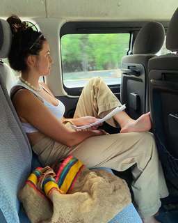 Delphine Wespiser feet photo thumbnail
