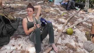 Delphine Wespiser feet photo thumbnail
