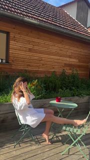 Delphine Wespiser feet photo 1