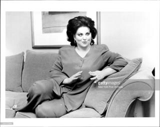 Delta Burke feet photo 9