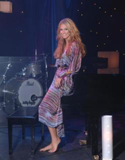 Delta Goodrem feet photo thumbnail