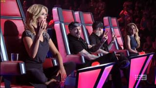 Delta Goodrem feet photo thumbnail
