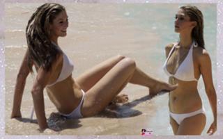Delta Goodrem feet photo thumbnail