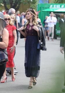 Delta Goodrem feet photo thumbnail