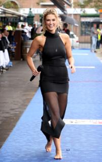 Delta Goodrem feet photo thumbnail