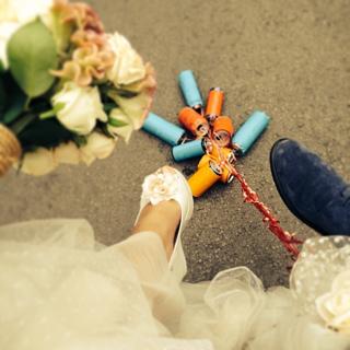 Demet Evgar feet photo thumbnail