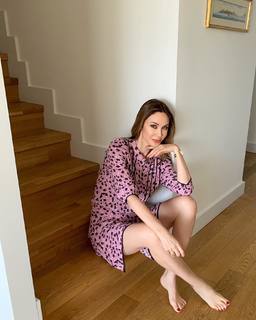 Demet Sener feet photo 5