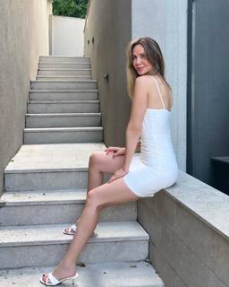 Demet Sener feet photo 17