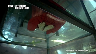 Demet Özdemir feet photo thumbnail