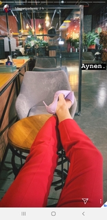 Demet Özdemir feet photo thumbnail