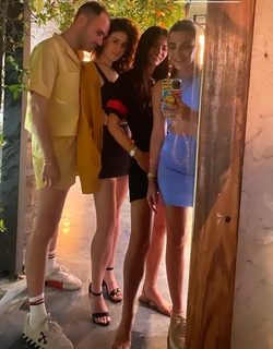Demet Özdemir feet photo thumbnail