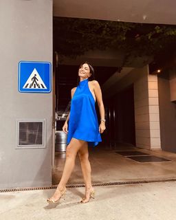 Demet Özdemir feet photo thumbnail
