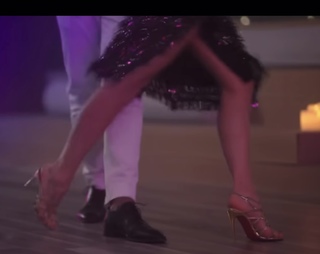Demet Özdemir feet photo thumbnail