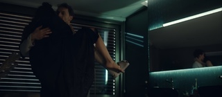 Demet Özdemir feet photo thumbnail