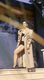Demet Özdemir feet photo thumbnail